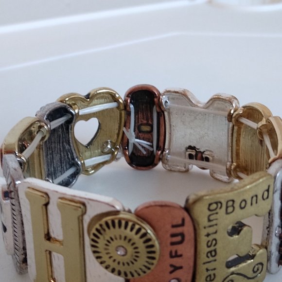 Love Forever Mother Metal Stretch Bracelet - Picture 11 of 14